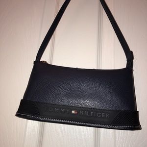 Vintage Tommy Hilfiger purse
